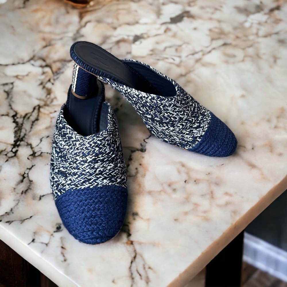 Antolina woven mules